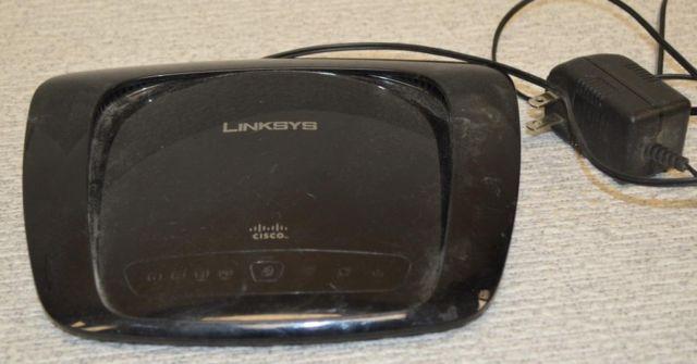 Cisco Linksys Wireless-N Router N300 WRT160N 4 port