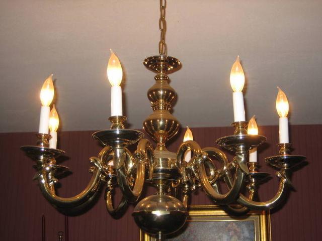 Classic Brass Chandelier - 8 lights
