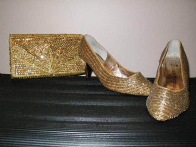 *****COLORIFFICS GOLD BEADED PUMPS & GOLD SEQUINED CLUTCH*****