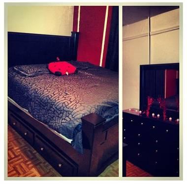 Complete Ashley Furniture Bedroom Set!