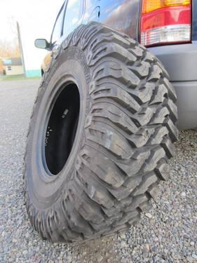 Cooper Discoverer STT Tire 37 12.50 17 - $195 (Elmira to Waverly)