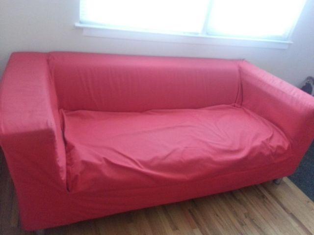 Couches - red