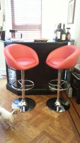 Counter-Height Bar Stools (brown)