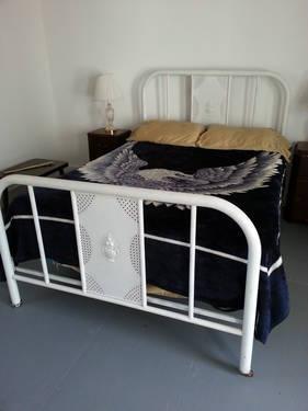 Double Size Metal Bed