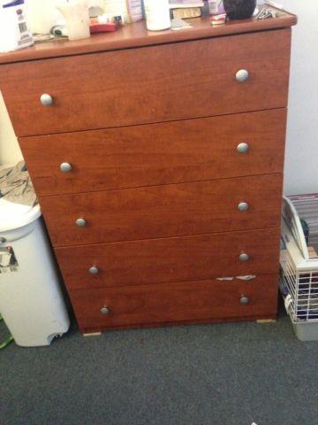 Dresser/wardrobe/twin size bed -- Everything for $ 300 - (queens,ny)
