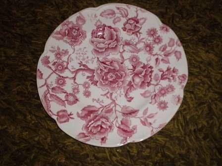 ENGLSH CHIPPENDALE RED SERVING PLATE EXQUSITE PEICE