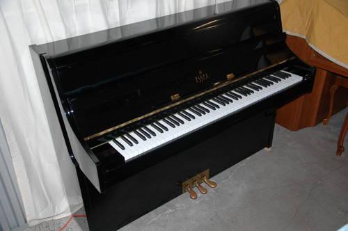 Essex (by Steinway) Upright Piano