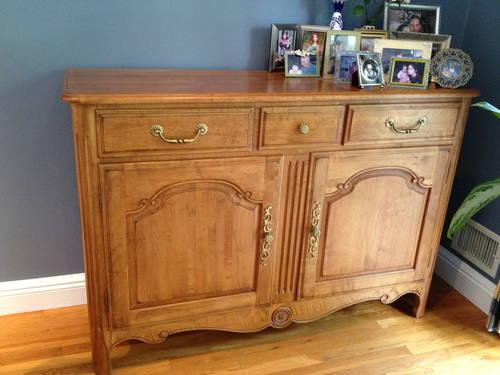Ethan Allen 3 piece Wall Unit/China Cabinet