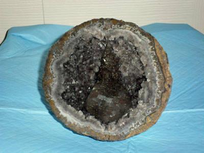 Exceptional Amethyst Geode Crystals with Tonsil