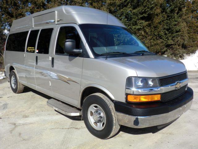 Express G3500 Wheelchair Handicapped Ambulette Van Only 22K Miles!