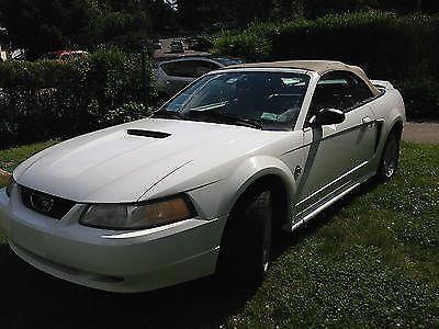 Ford Mustang GT 1999. 35th Anniversary
