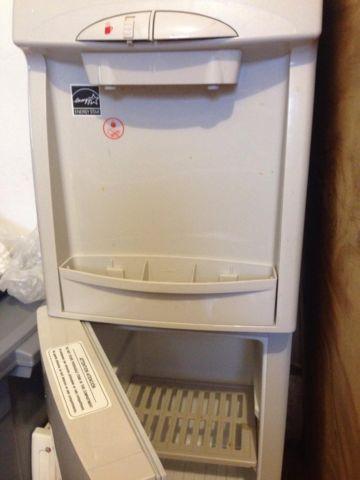 GE Energy star hot and cold free standing water dispenser with storage