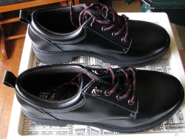 Girl'S Dress Shoes - Used