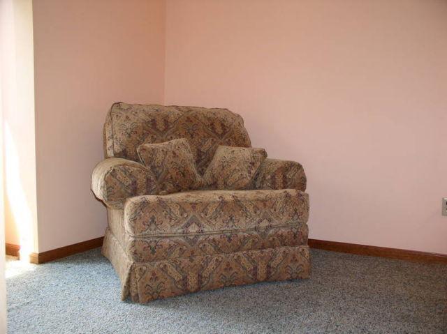 Girl's Pink bedroom chair