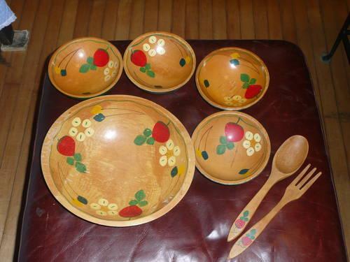 Hand-painted Wooden Salad Bowl Set