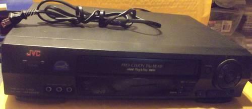 JVC Hi-Fi VHS Player HR-VP670U Remote & Owner's Manual