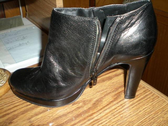 Ladies NICKEL Brand Nylon Boots (ankle high); size 9 1/2 medium width