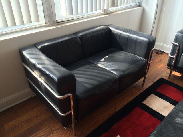 Le Corbusier LC3 modern designer sofa/couch loveseat, black leather
