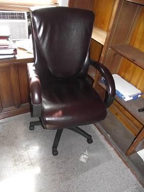 Leather Office Chair Display Table