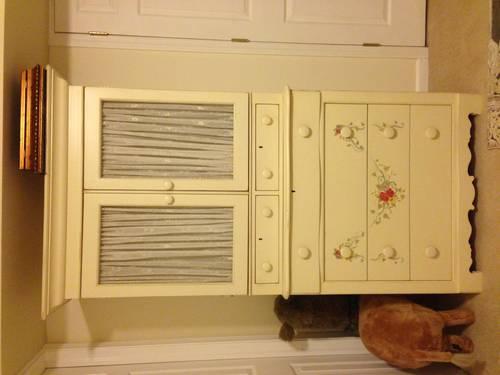 Lexington Furniture wood Armoire, cream colored, very good condition