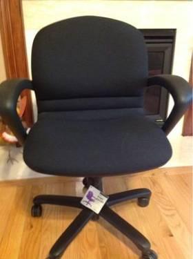 Like New Steelcase Office Chairs (Black, Rally Model)