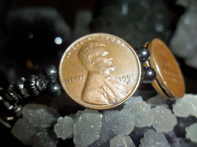 Lincoln Wheat Penny Bracelet has 14 Coins