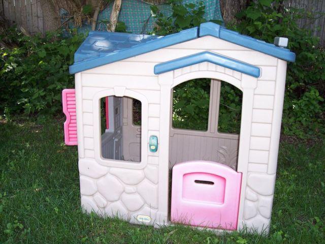Little Tikes Large Outdoor Dollhouse
