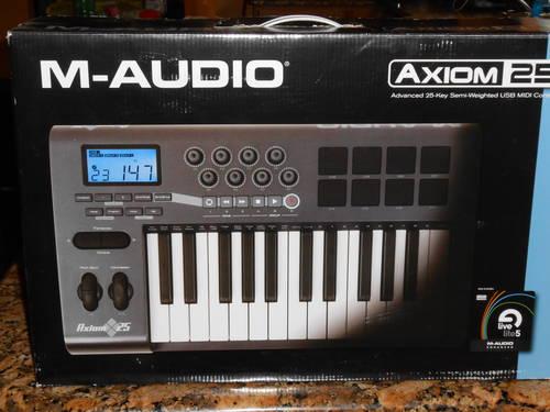 M-audio Axiom 25 (incl. live lite 5 m-audio enhanced