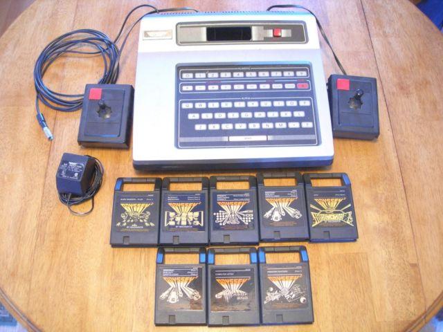 Magnavox Odyssey 2 with 8 Games