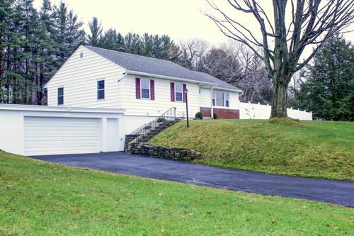 Marcy NY Remodeled Home move in condition 3BR 1B