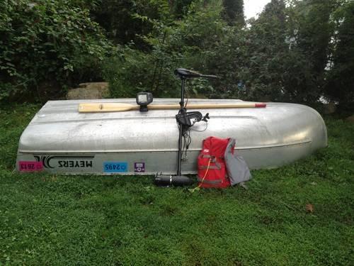 Meyers aluminium boat, fishfinder,paddles,jacket,battery,motor,Trailer