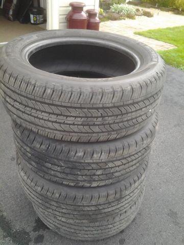 MICHELIN TIRES- Complete Set- All Season-225 55 R17 -LIKE NEW