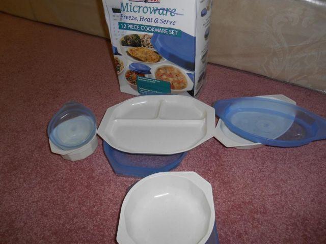 MICROWAVE OVENWARE, 2 pieces, microwave to table or storage