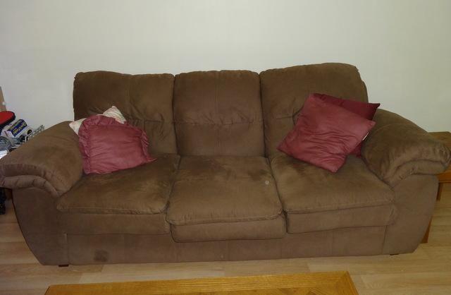 Mocha brown couch and loveseat , great condition