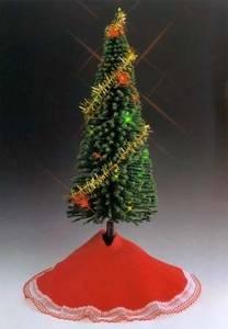 MUSICAL LIGHTED CHRISTMAS TREE - 12