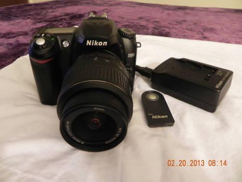 Nikon D50 6.1MP Digital Camera W/Remote