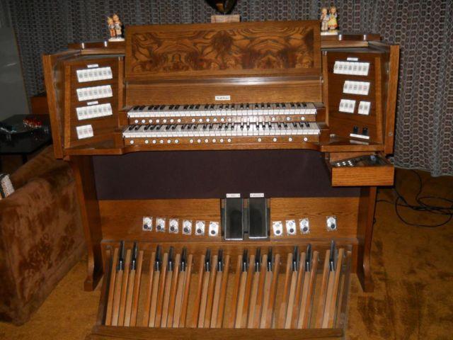 Organ, Classical Digital Electronic Baldwin B280