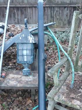Outdoor post lamp