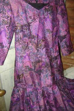 Outrageous Color! vintage dress, flawless, size small, pescock patten