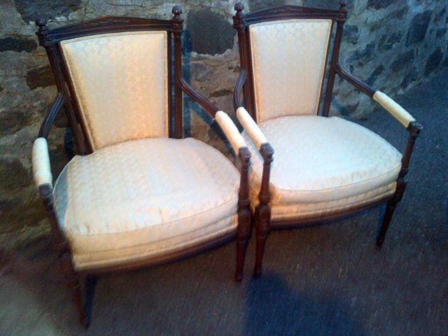 Pair of Parlor Chairs/Accent Chairs