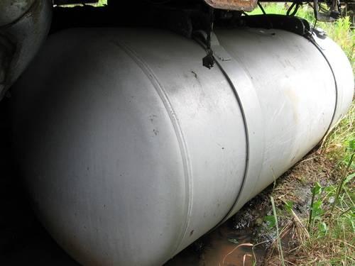 Peterbilt Aluminum Fuel Tank - 147 gallons (2 tanks available)