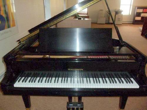 Piano Baldwin Grand! Open to Offers! great buy!