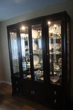 REDUCED YET AGAIN!!!! -Beautiful China Cabinet!