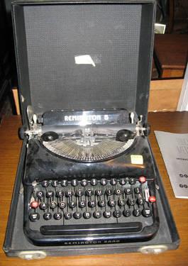 Remington Rand 5 Antique Portable Typewriter with Case