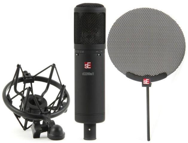 sE Electronics Studio Microphone and Portable Vocal Booth Package
