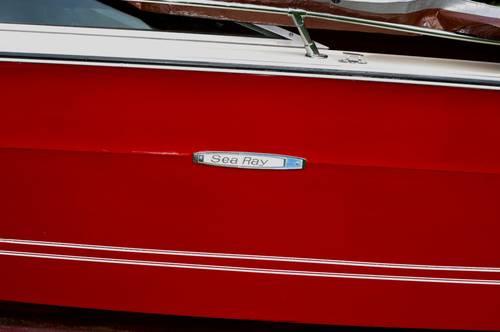 Sea Ray Classic SRV 200 1975 closed bow / V8 302 Merc Cruiser Runs