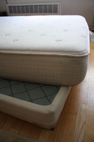 Sealy mattress queen size set (with 6inch box spring)