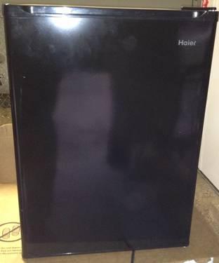Small 2.7cu ft Black Haier Refrigerator in like new condition