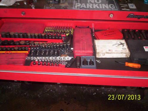 snap on tool box with tools 4 sale