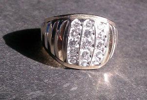 Solid 14 carat gold diamond ring sale or trade